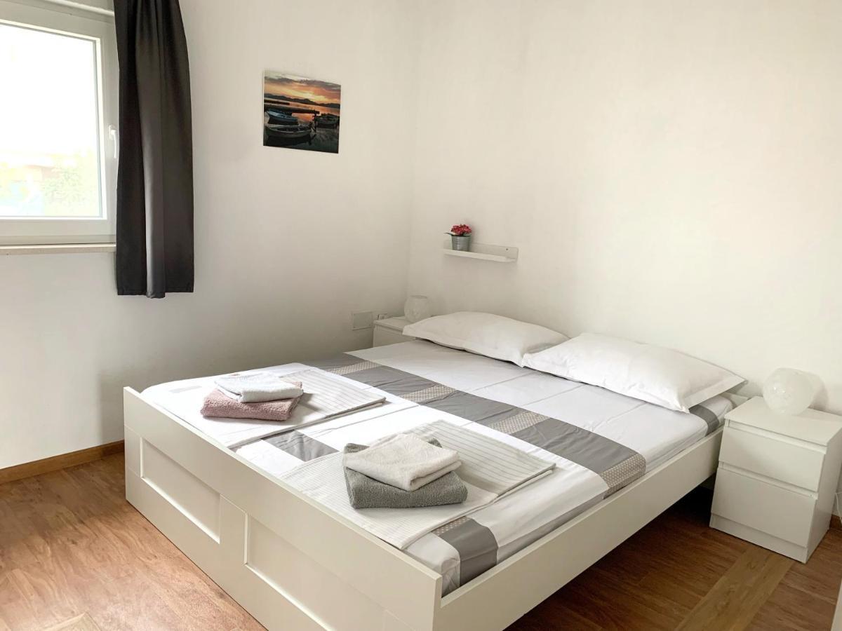 Apartments Cvijet Mora 斯瑞瑟尔 外观 照片